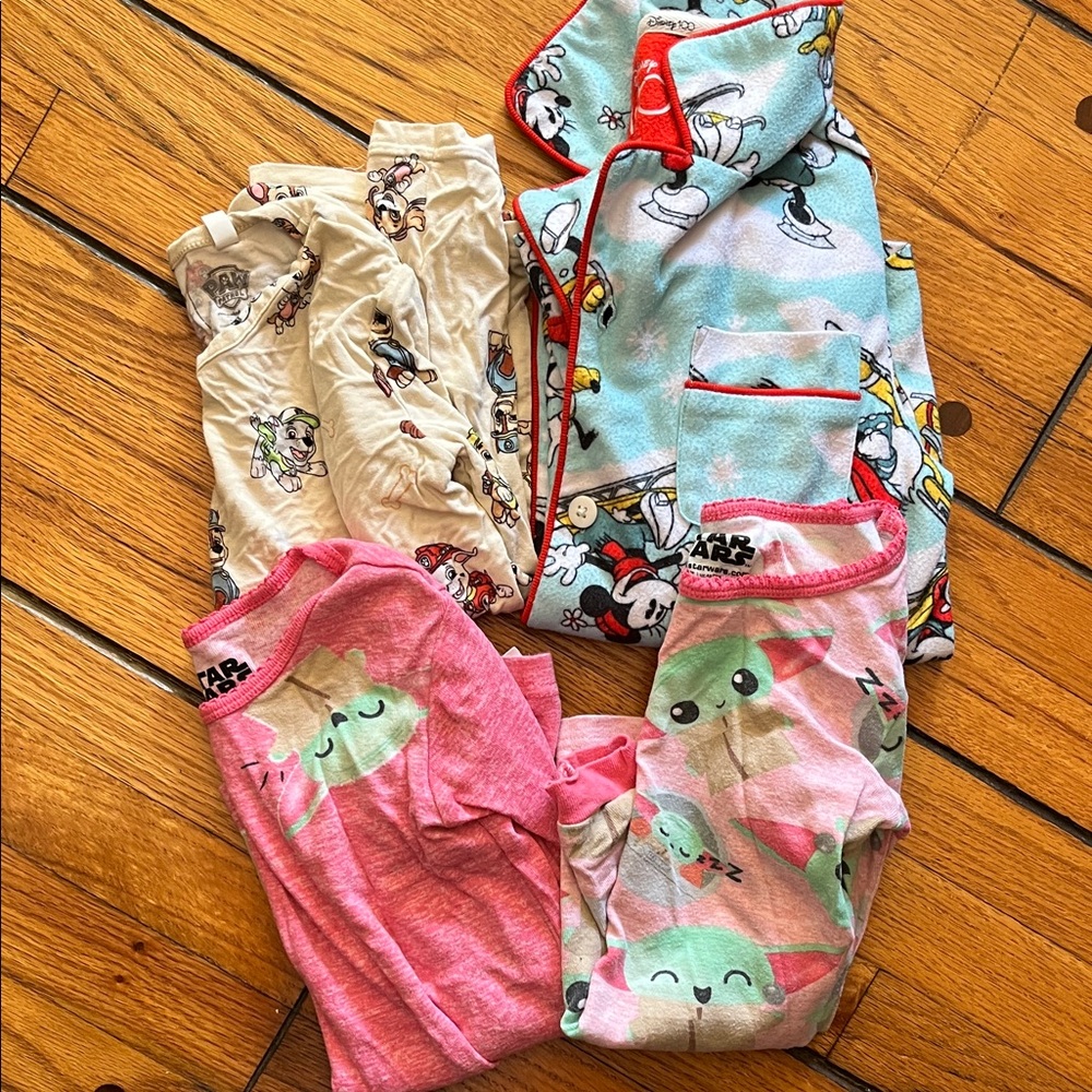 4 Kids Pajamas Sets - Paw Patrol, Star Wars and Mickey Mouse